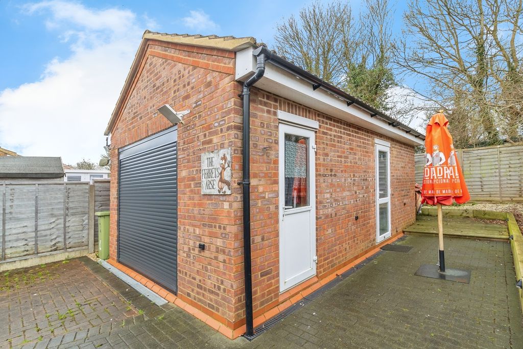 Property photo 2 of 20 Pbox-Img.Jpg