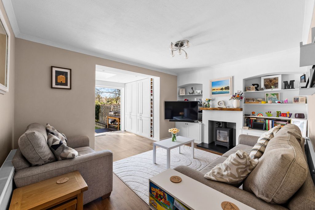 Property photo 2 of 13