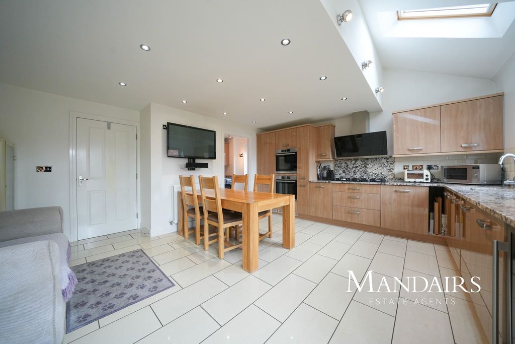 Property photo 1 of 24