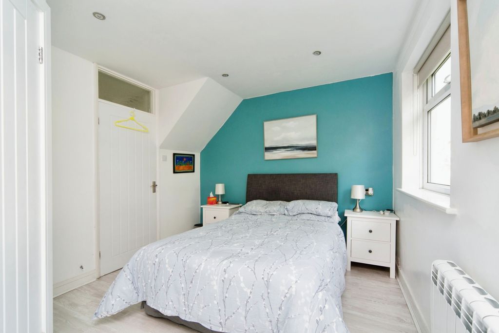 Property photo 3 of 17 Photography