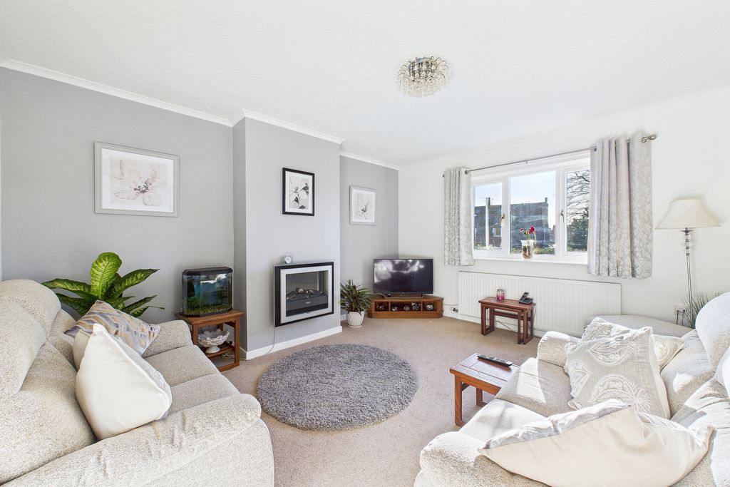 Property photo 2 of 8 Living Room