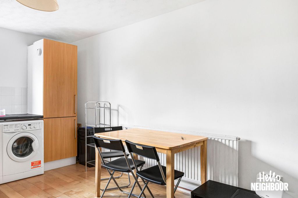 Property photo 2 of 9 Photo 1