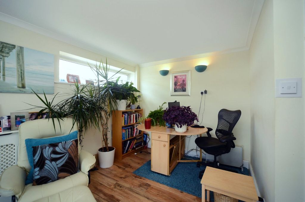 Property photo 3 of 10 Picture No. 05