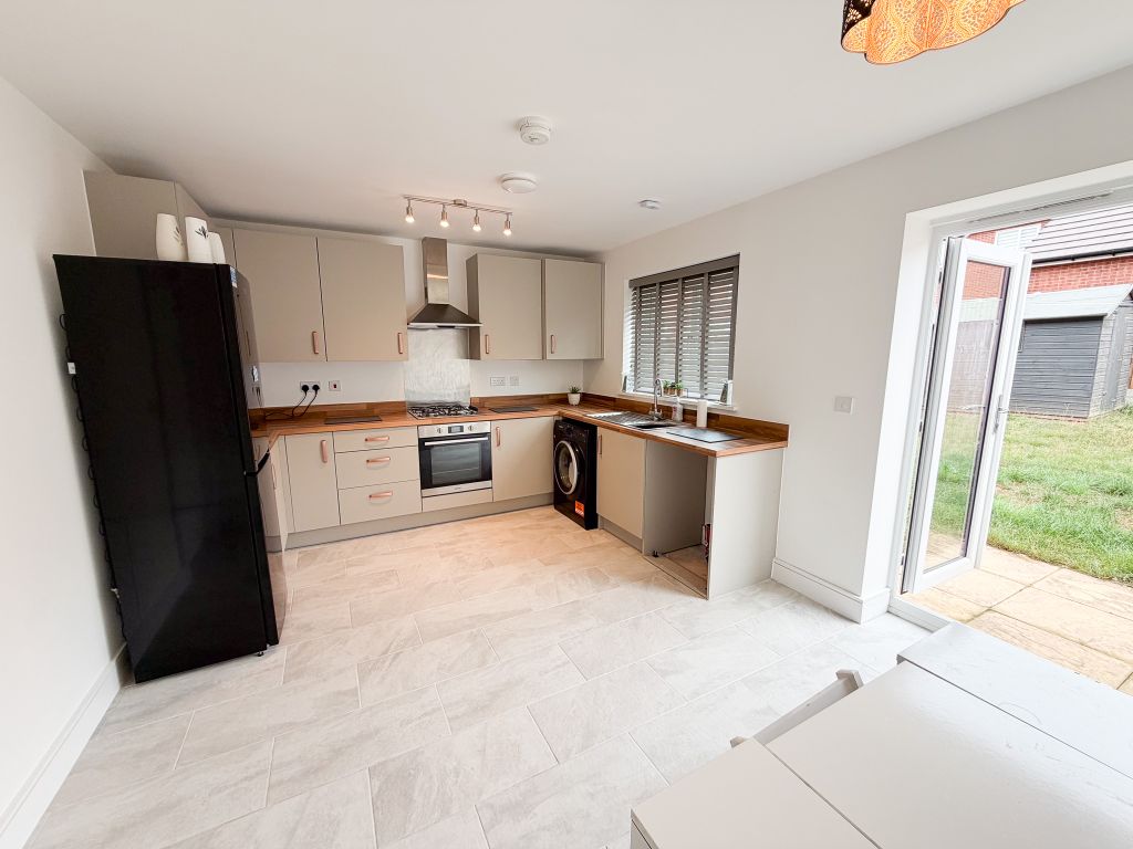 Property photo 2 of 17 Img_6804