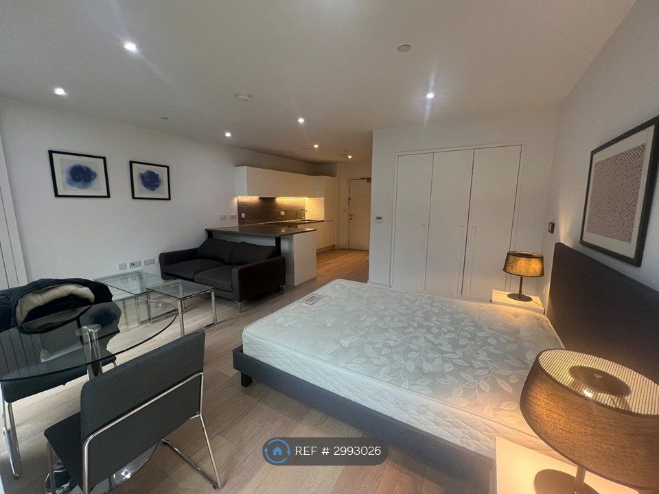 Property photo 2 of 19
