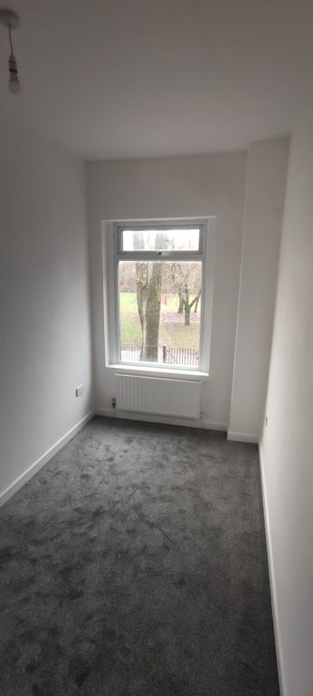 Property photo 3 of 8 Photo 2