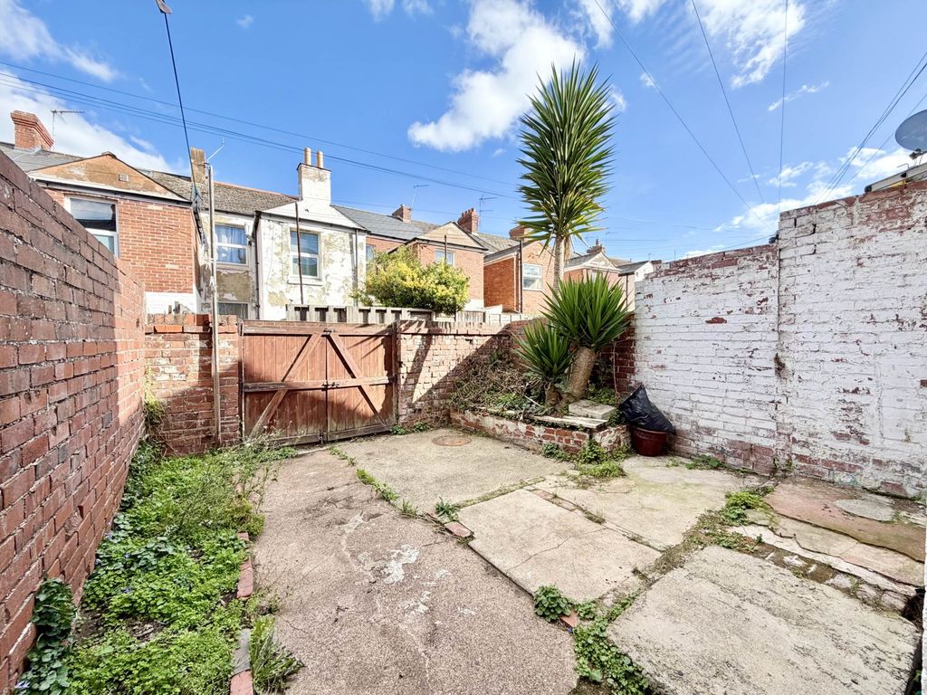 Property photo 3 of 11