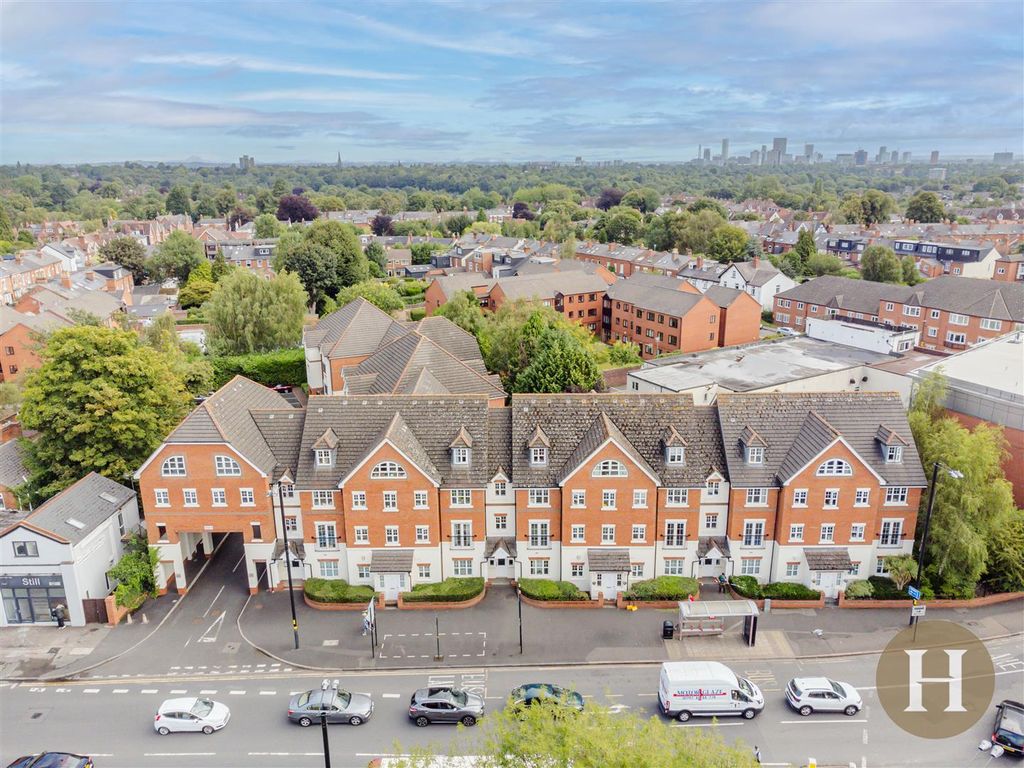 Property photo 3 of 25 Hadleigh Estate Agents-34.Jpg