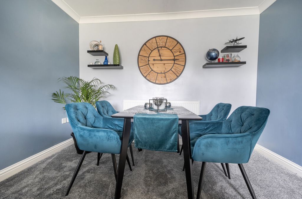 Property photo 3 of 10 1410606-3-698c6E1...