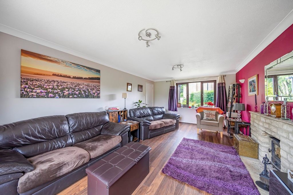 Property photo 2 of 17 Picture No. 03