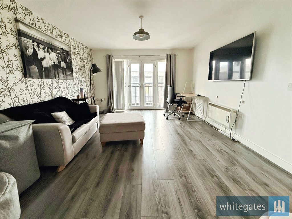 Property photo 3 of 17 Picture No. 19