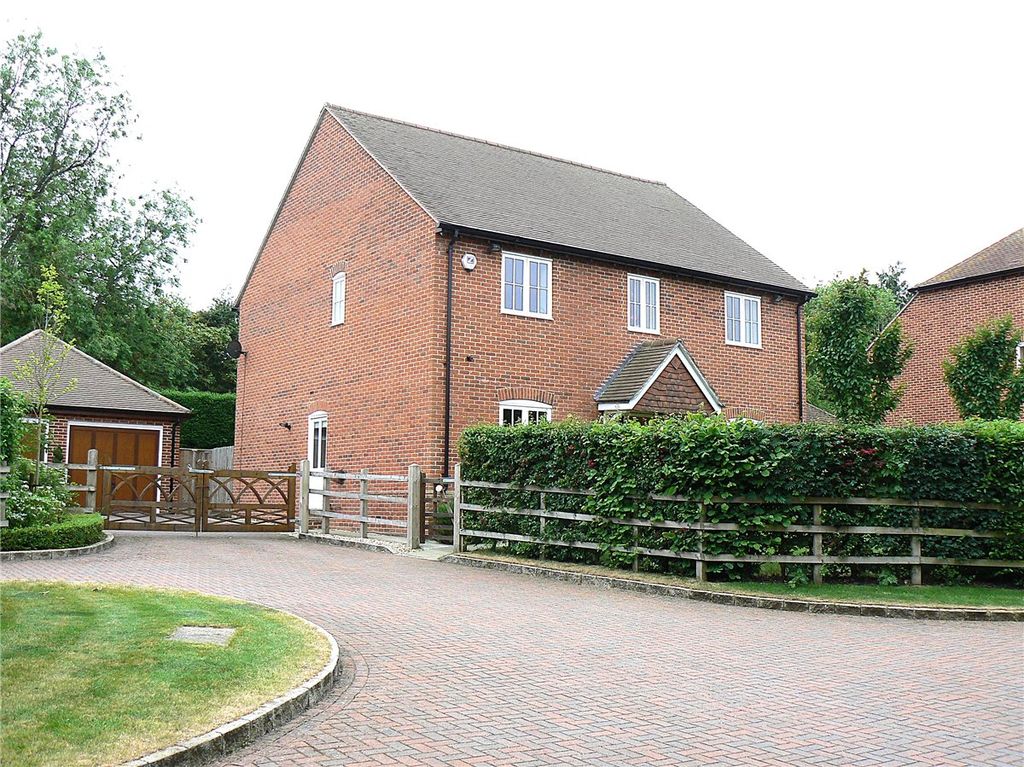 Property photo 2 of 15 Picture No. 24