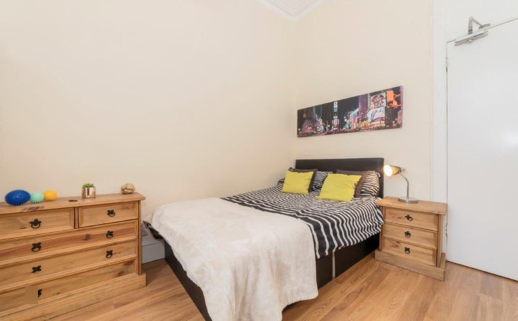 Property photo 3 of 9 Photo 2