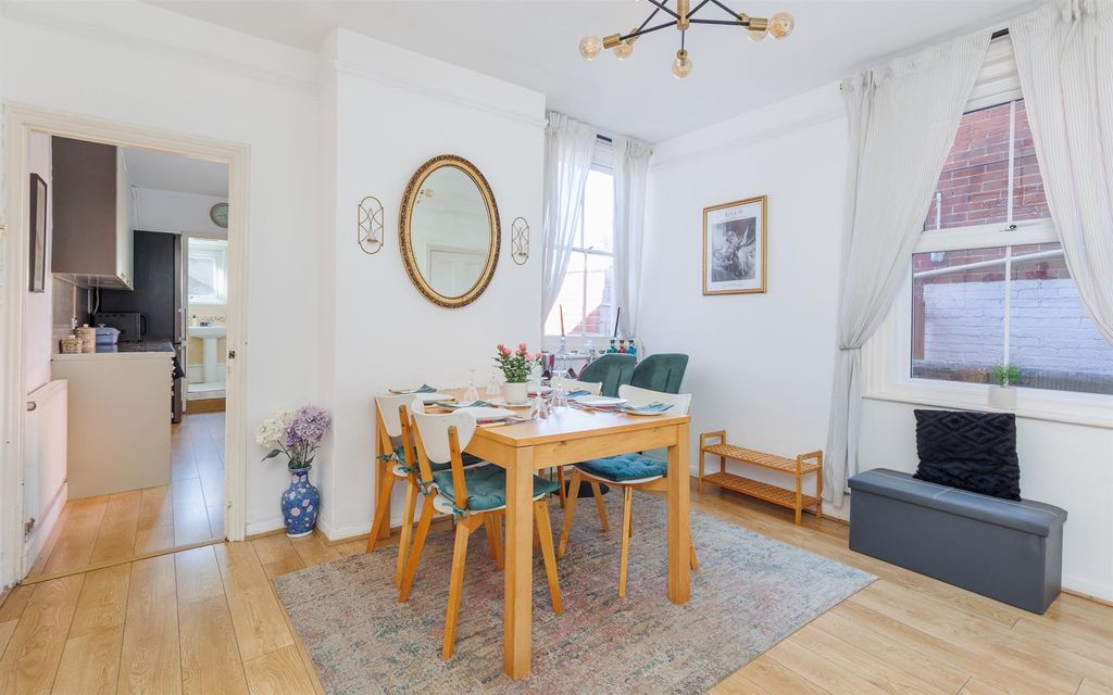 Property photo 3 of 23 6.Jpg