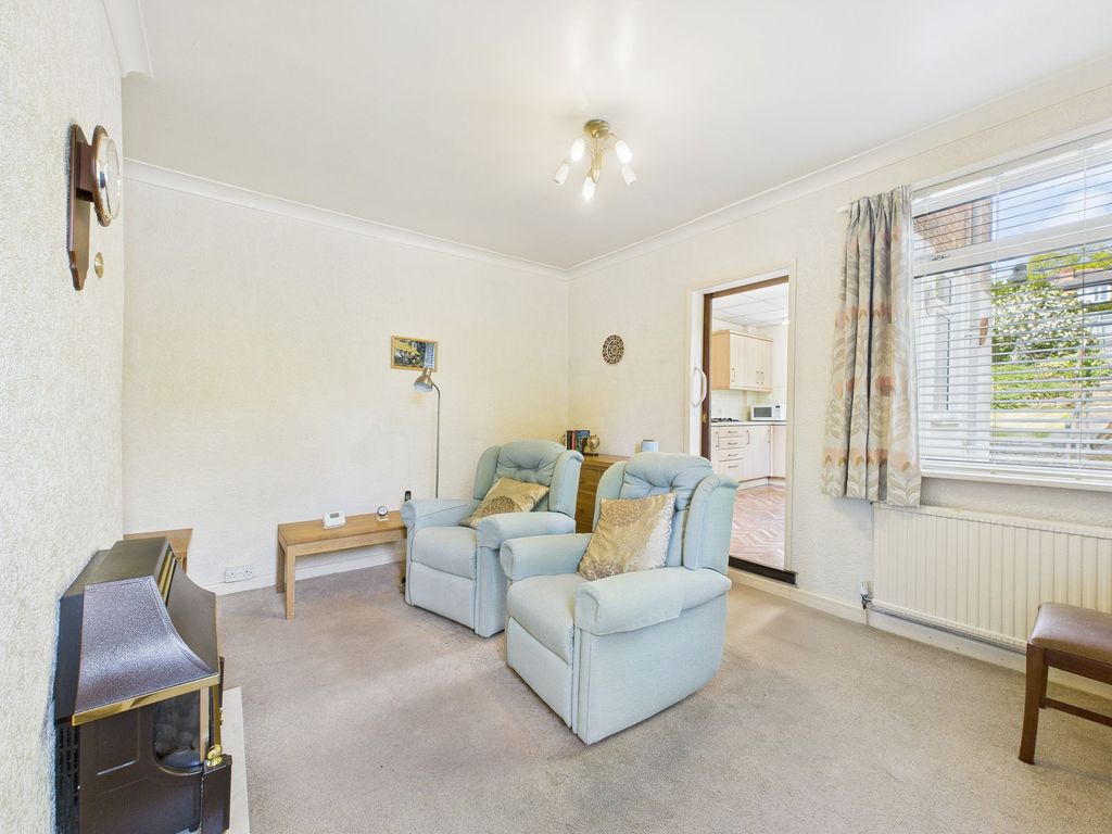 Property photo 3 of 18 Sitting Room
