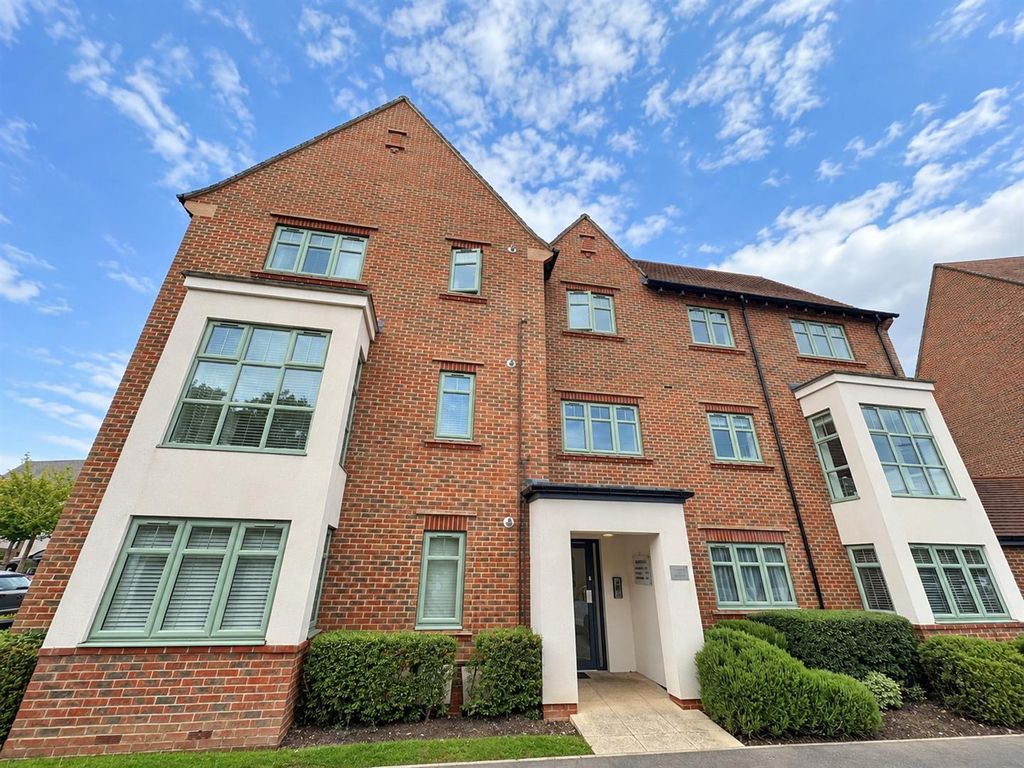 Property photo 1 of 10 Coopers Estate Agents