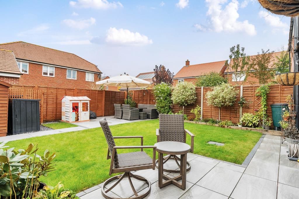 Property photo 3 of 10 Garden View