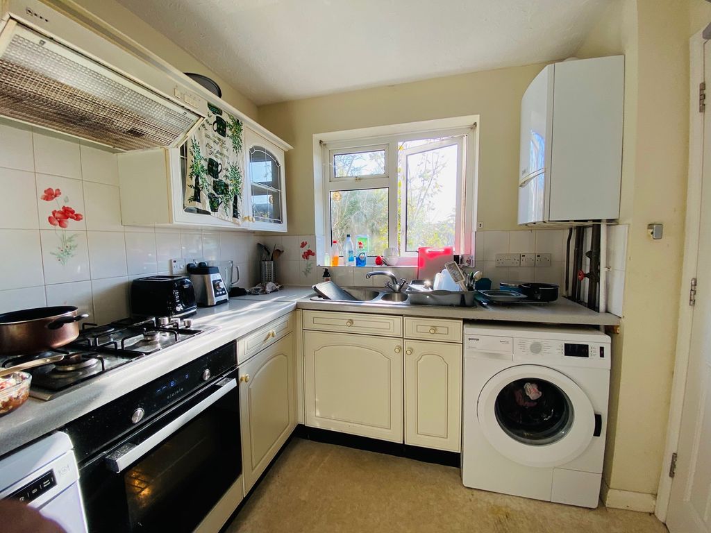 Property photo 3 of 21 Imported Image