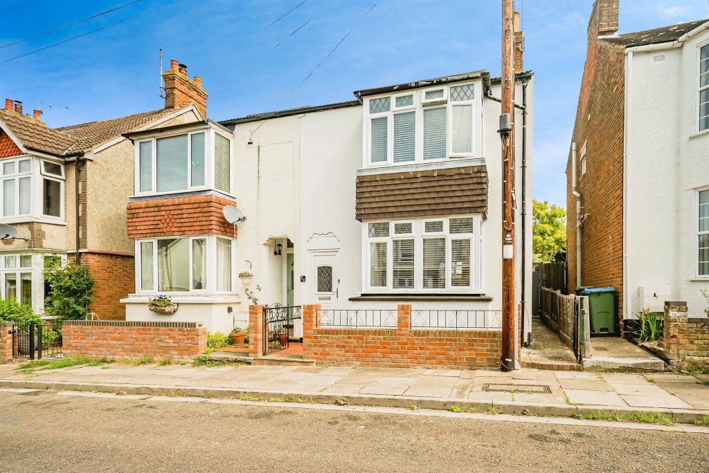 Property photo 1 of 16