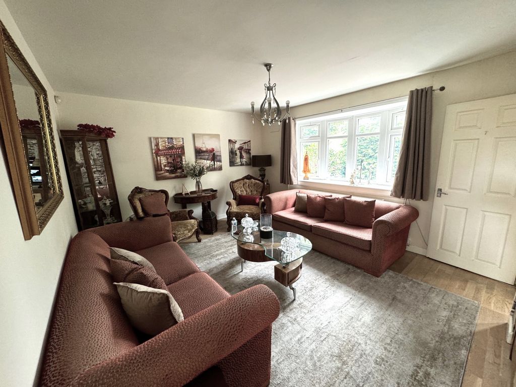 Property photo 2 of 13 Gallery