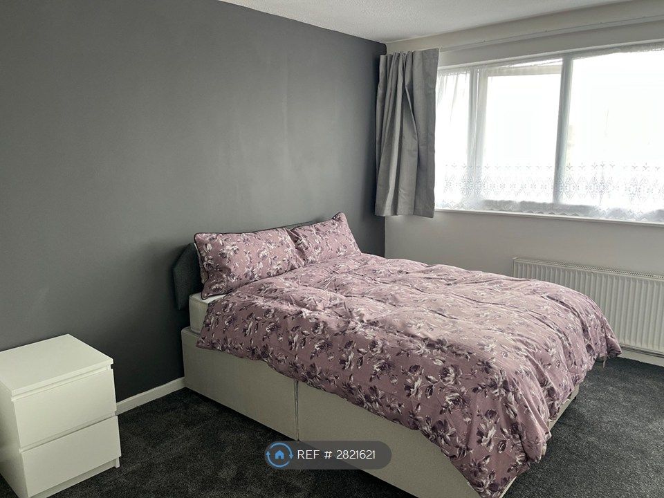 Property photo 1 of 4