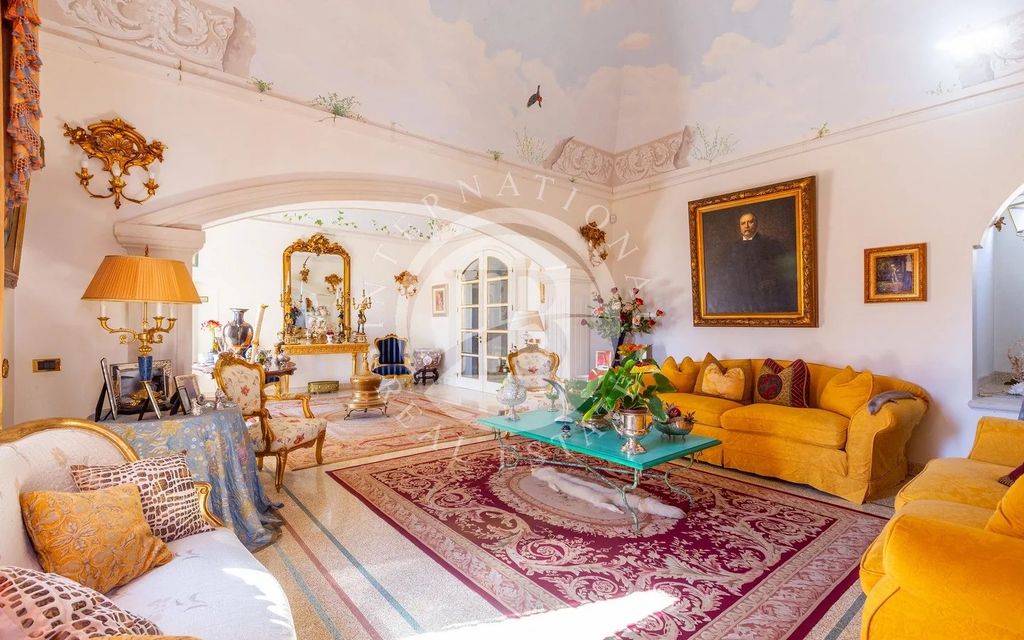 Property photo 1 of 32