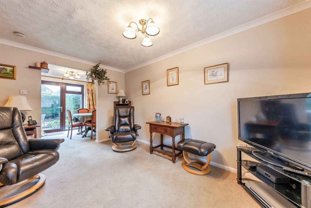 Property photo 2 of 20