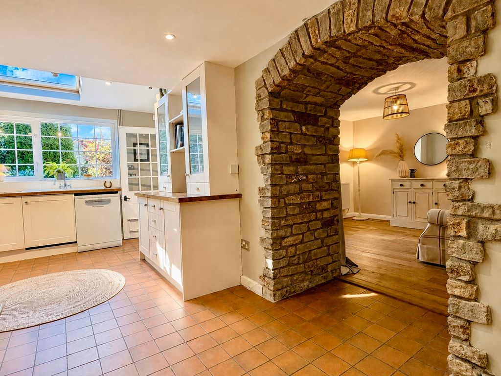 Property photo 3 of 23 Kitchen And Snug