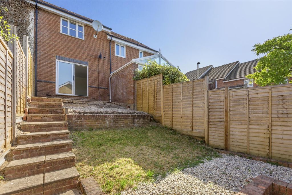 Property photo 2 of 13 Falcon Rise-11.Jpg