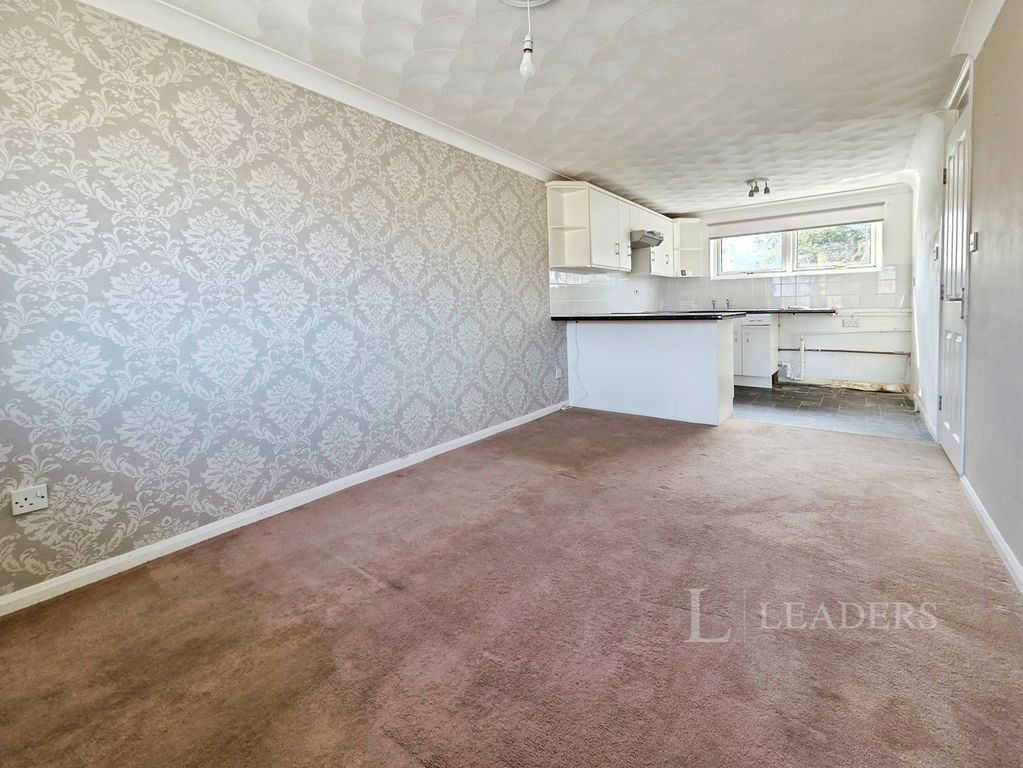 Property photo 3 of 13 Pbox-Img.Jpg