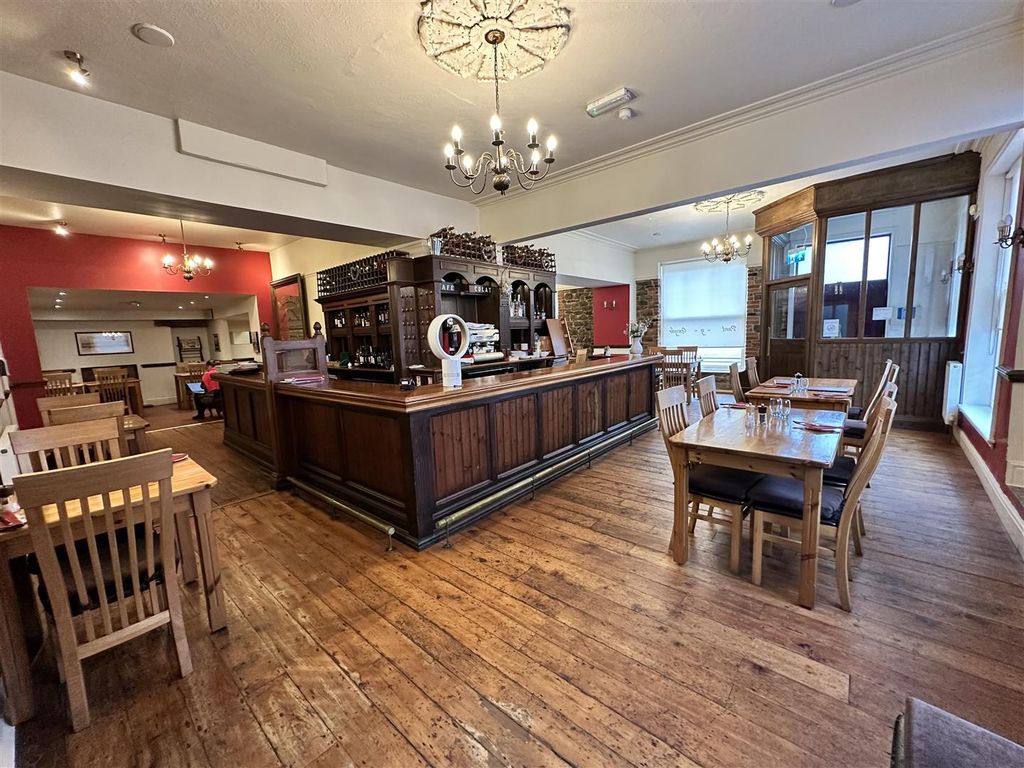 Property photo 3 of 19 Main Restaurant.Jpg