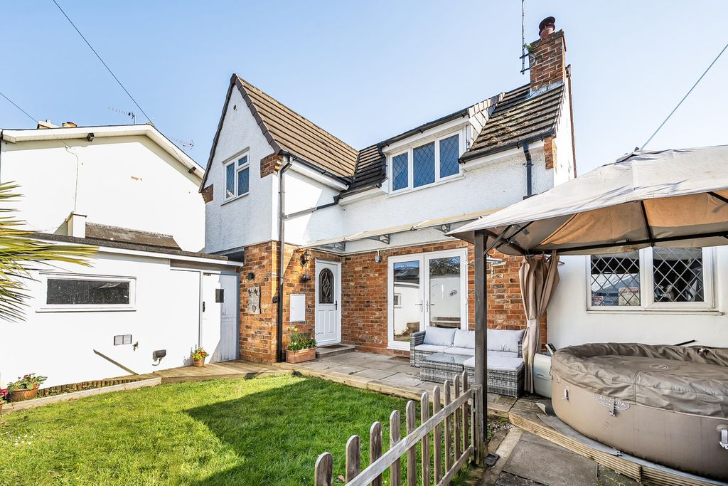 Property photo 1 of 21