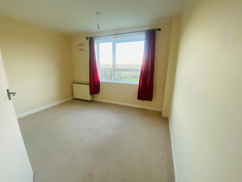 Property photo 3 of 5 Bedroom 2