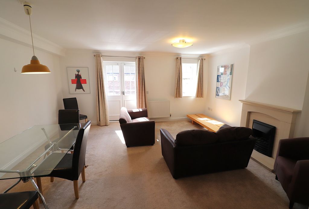 Property photo 2 of 13 Picture No. 12