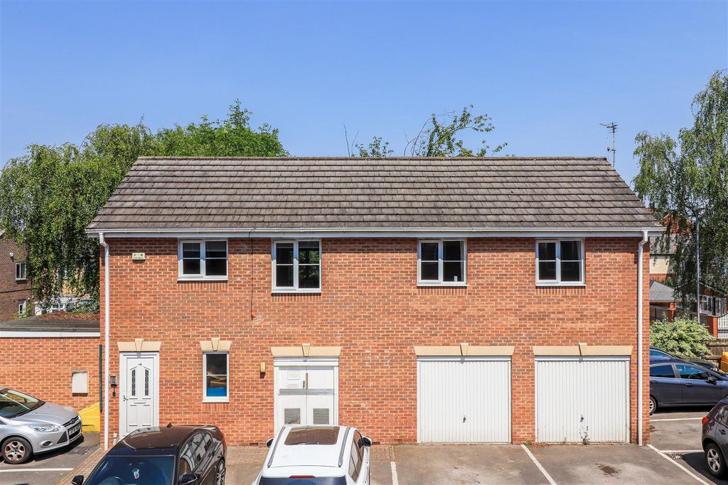 Property photo 1 of 7