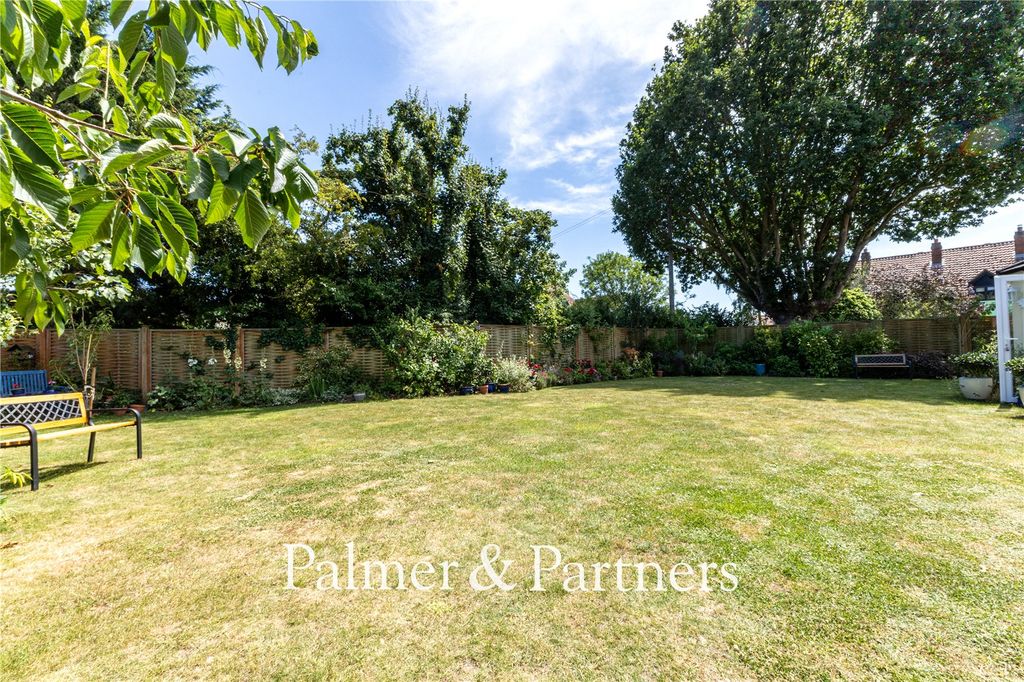 Property photo 2 of 34 Picture No. 93