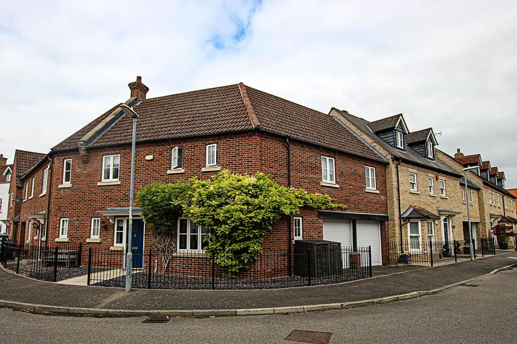 Property photo 1 of 13