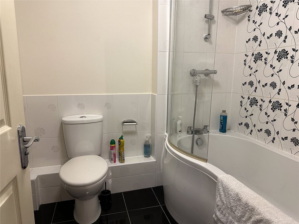 Additional image 11 of 3 bed flat to rentLong Street, Williton, Taunton TA4