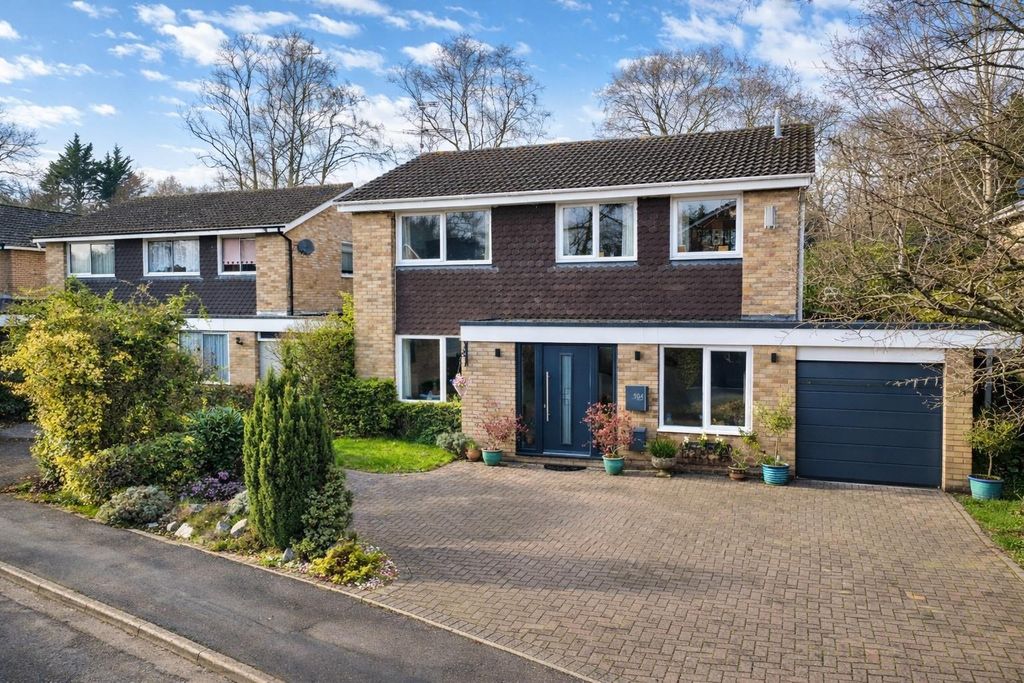 Property photo 1 of 32 Front Aspect