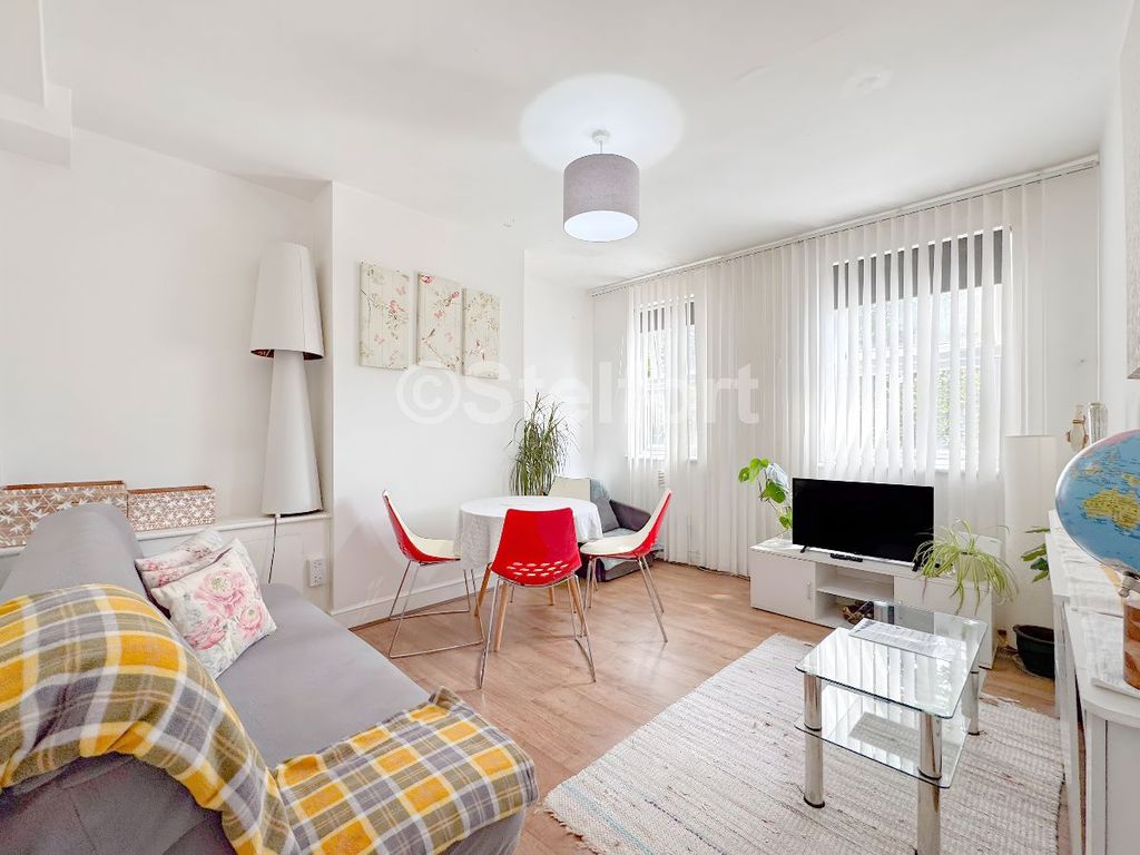 Property photo 1 of 6