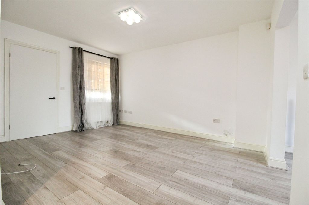 Property photo 3 of 13 Picture No. 19