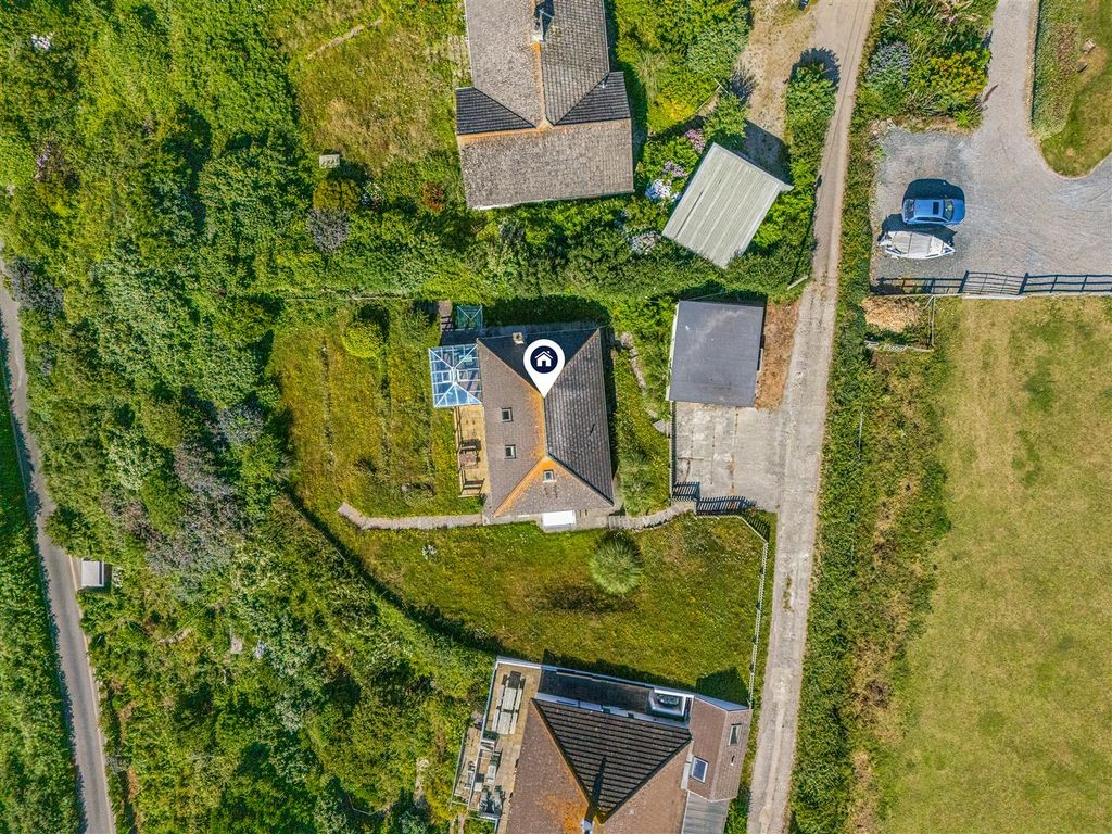 Property photo 2 of 28 -68666F5F42Eb4-1317695-9-68665301Baeda-Arw-1.Jpg