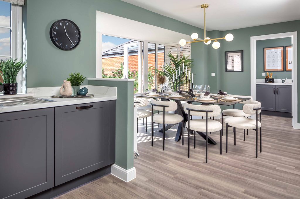 Property photo 3 of 9 Holden Kitchen/Diner