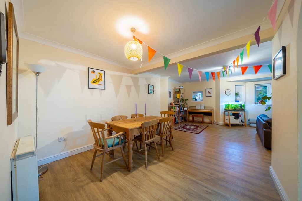 Property photo 3 of 14 Dining Room