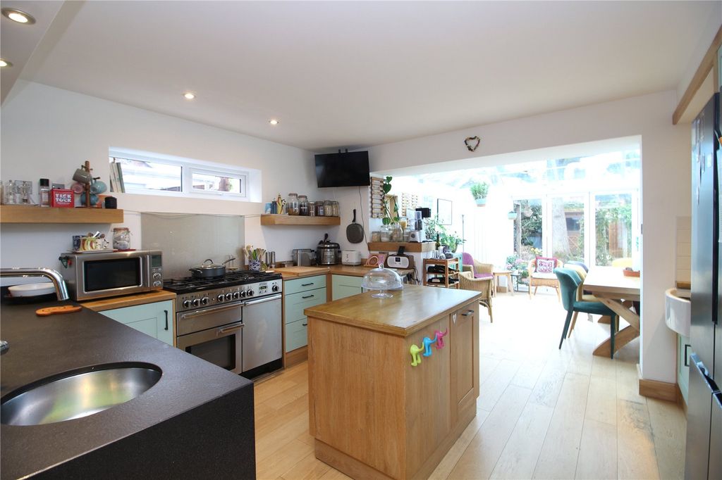 Property photo 2 of 19 Picture No. 03