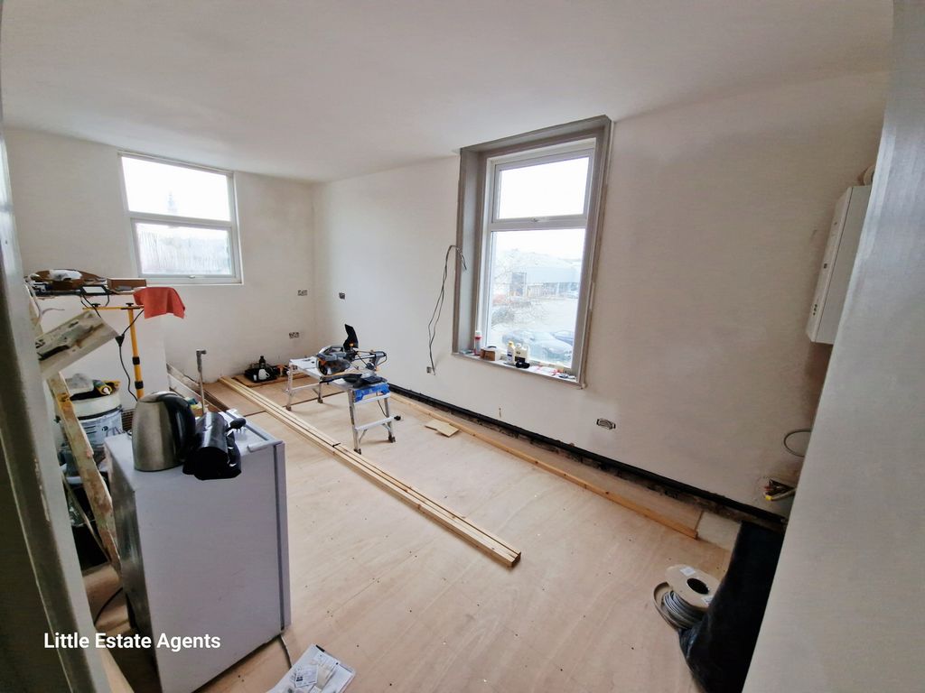 Property photo 3 of 6 Photo 3