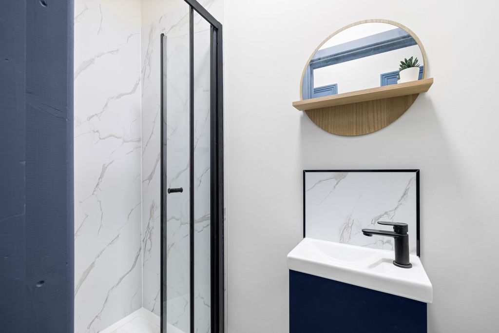 Property photo 3 of 7 0011