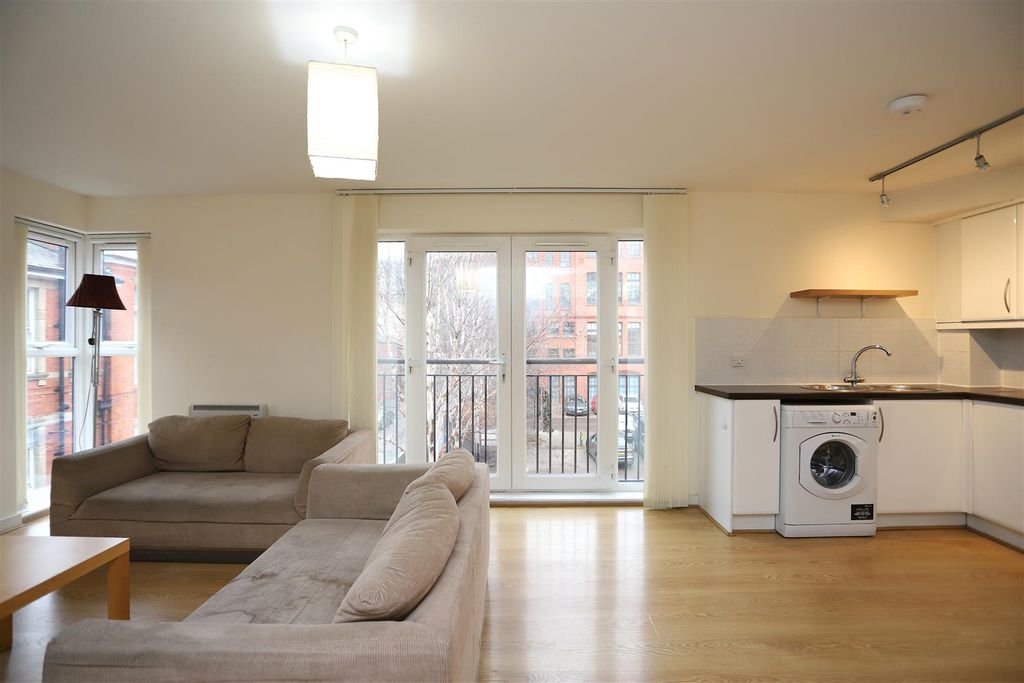 Property photo 2 of 13