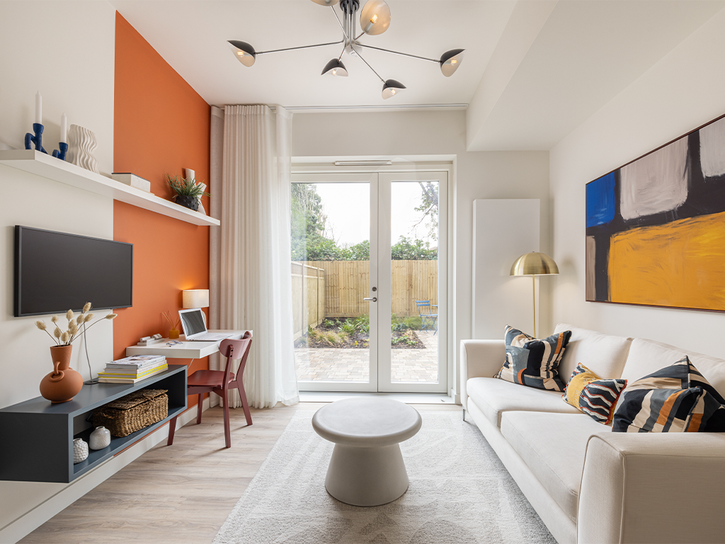 Property photo 2 of 20 Sheepcote Road Show Home