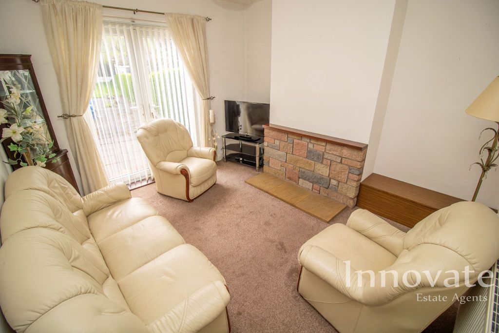 Property photo 3 of 11 Photo 2